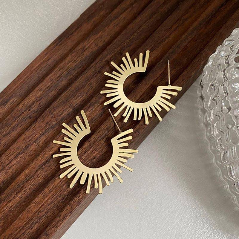 Chic Sunflower Stainless Steel Stud Earrings Fashion Accessories Metal Color : Gold |Silver  