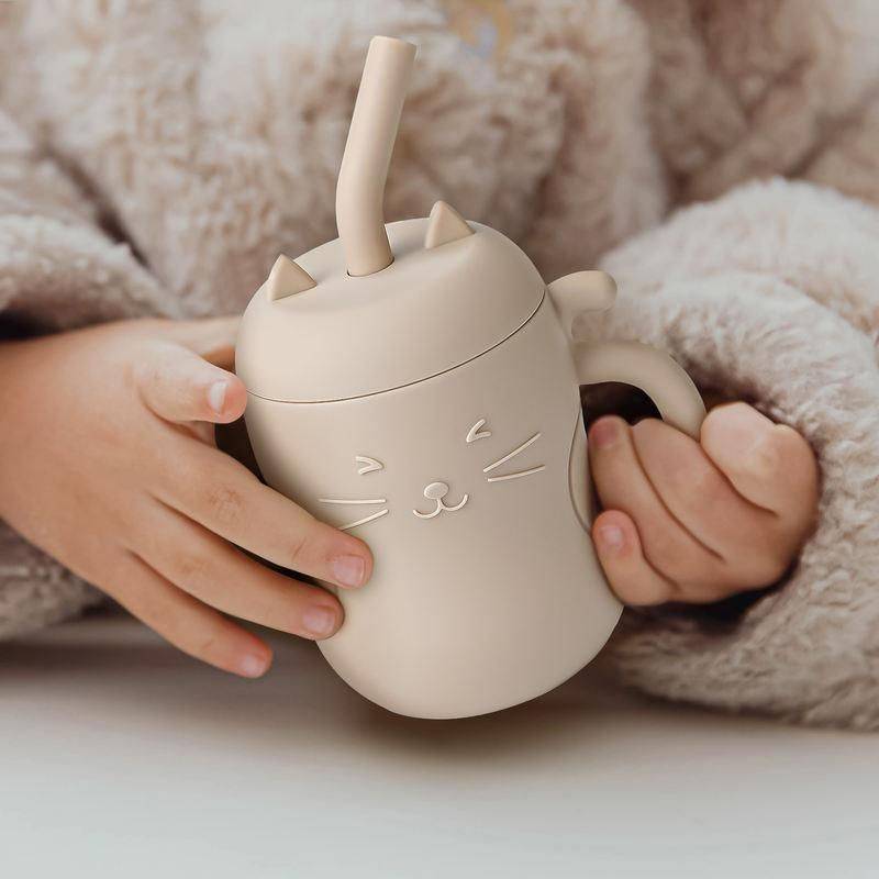 Safe Sipper: 150ML Silicone Straw Cup for Toddlers - Anti-Hot, Leakproof & Animal Patterned Color : Blue|Gray-blue|Green|Pink|Baby Pink|Yellow|Gray|Brown|Beige|White 