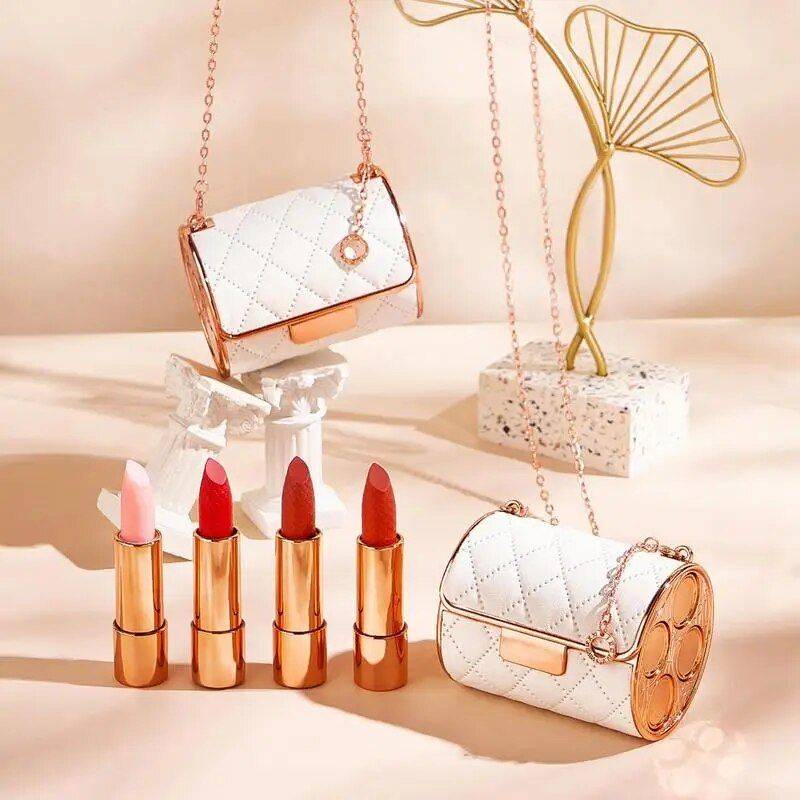 Ultimate Lipstick and Bag Combo Set : A 4 lipsticks|B 4 lipsticks|C 3 lipsticks 