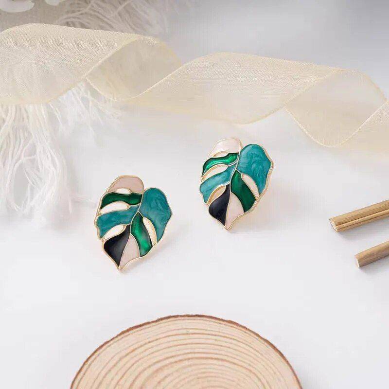 Trendy Green Geometric Stud Earrings with White Trapezoidal Pendant for Women Color: Green 